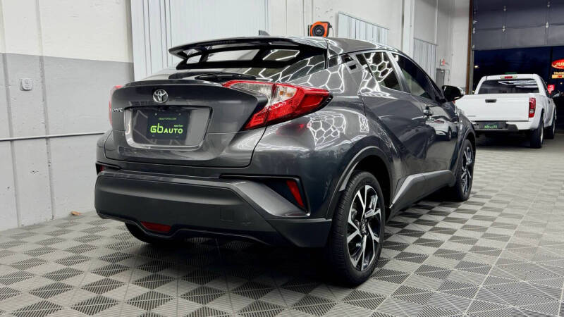 2018 Toyota C-HR XLE Premium