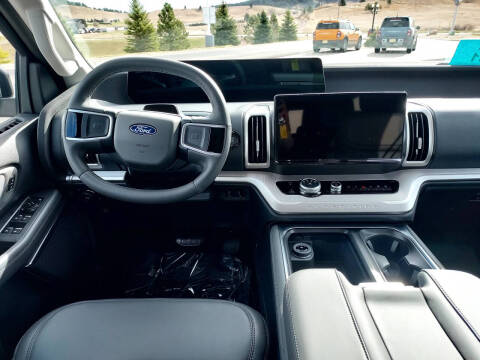 2026 Ford Expedition MAX Active