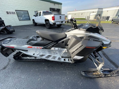 2020 Ski-Doo Renegade® Sport REV®