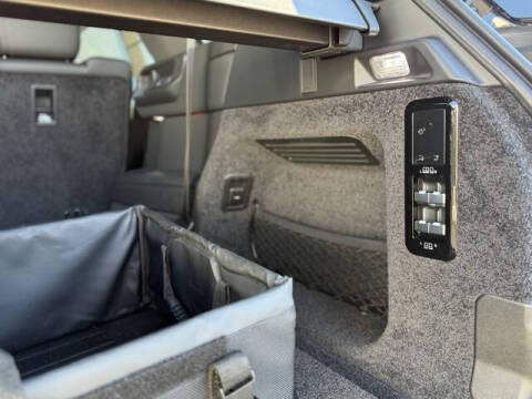 2024 Land Rover Range Rover P400 SE LWB