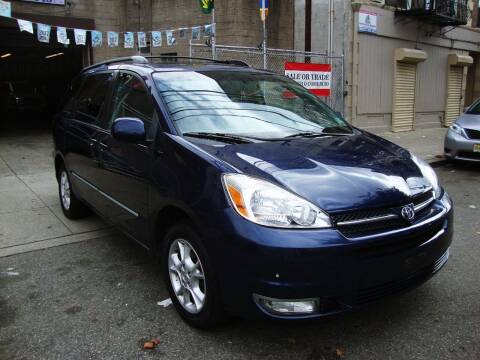2005 Toyota Sienna for sale at Discount Auto Sales in Passaic NJ