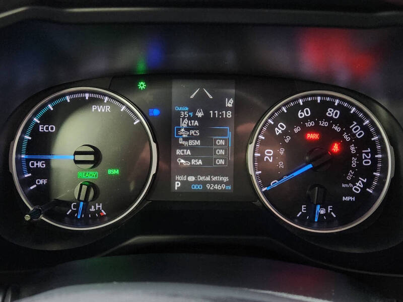 2022 Toyota RAV4 Hybrid XLE