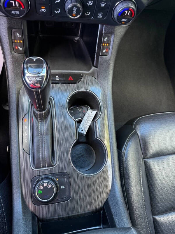 2019 GMC Acadia SLT-1