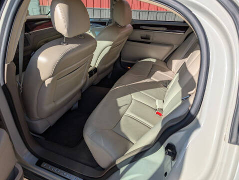 2005 Lincoln Town Car Signature Limited