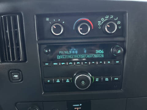 2016 GMC Savana 2500