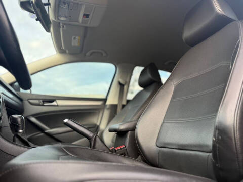 2015 Volkswagen Passat 1.8T Wolfsburg Edition