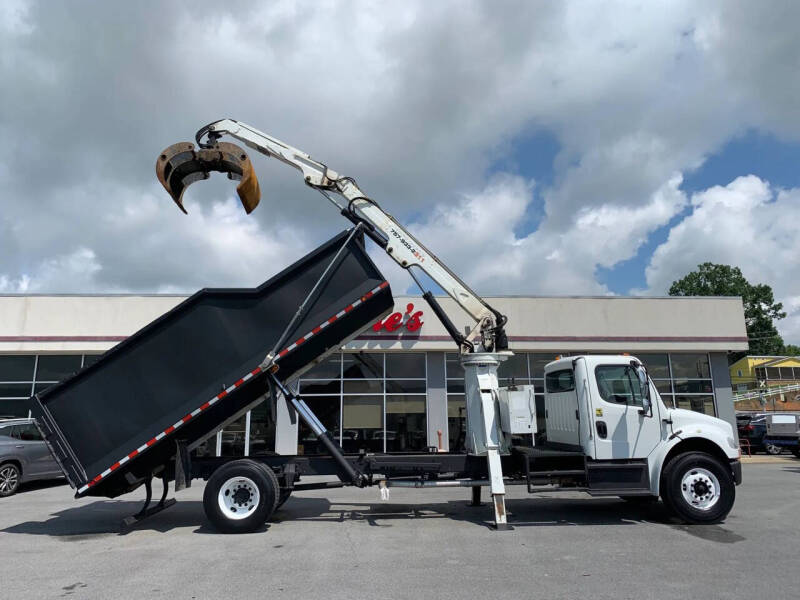 2015 Freightliner M2 106