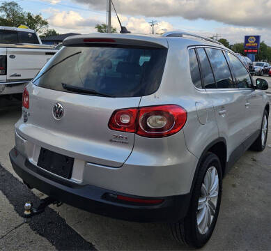 2011 Volkswagen Tiguan SEL 4Motion