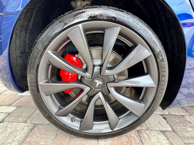 2020 Tesla Model 3 Performance