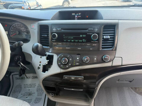 2011 Toyota Sienna