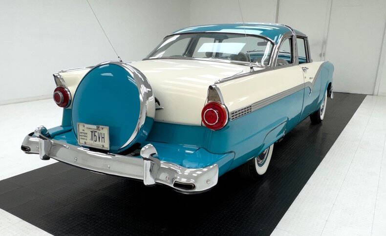 1956 Ford Fairlane