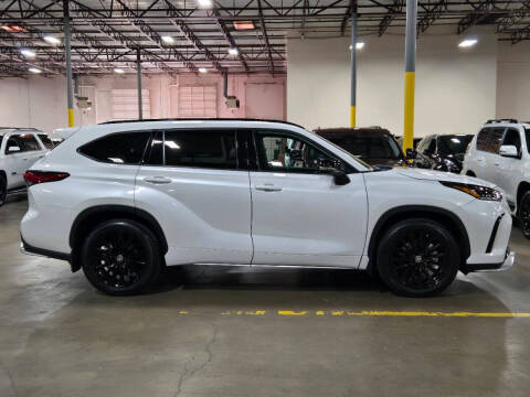2023 Toyota Highlander XSE
