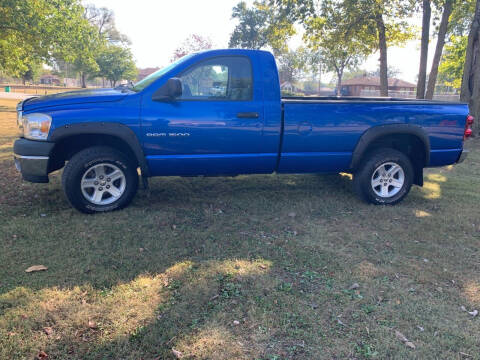 2007 Dodge Ram Pickup 1500 for sale at Clarks Auto Sales in Connersville IN