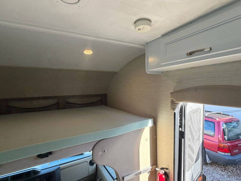 2019 Ford E-Series E-450 SD