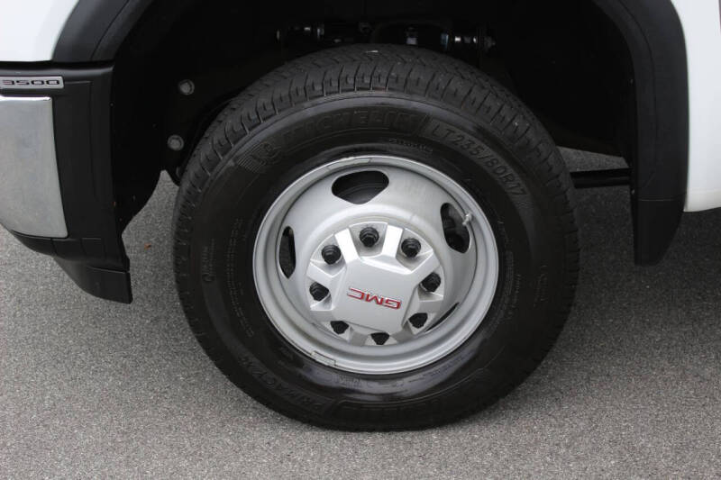 2025 GMC Sierra 3500HD CC Pro