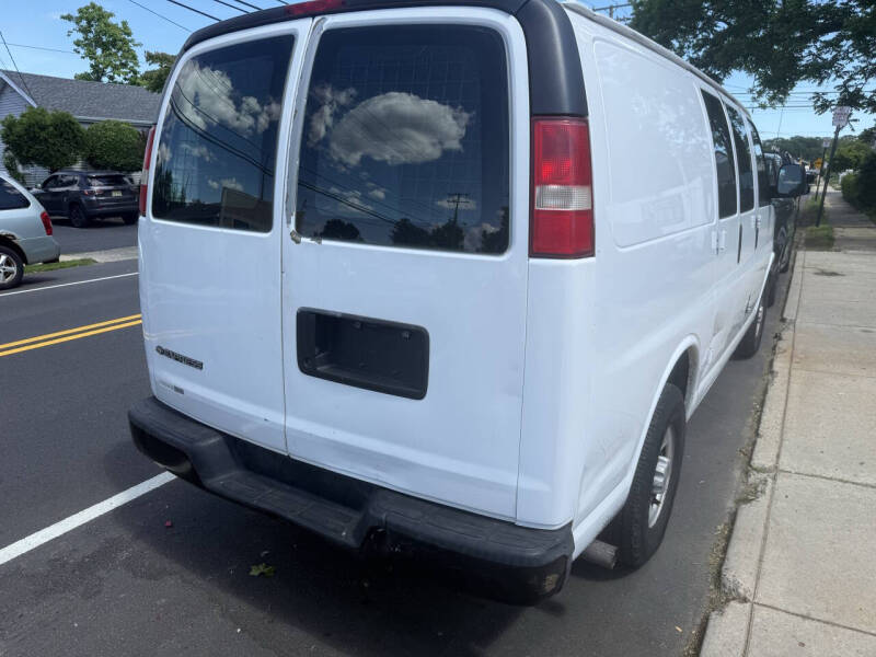2009 Chevrolet Express 2500