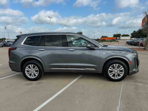 2022 Cadillac XT6 Luxury