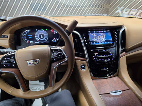 2017 Cadillac Escalade Platinum