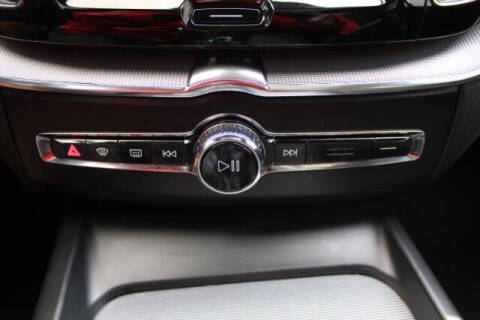 2019 Volvo XC60 T6 R-Design