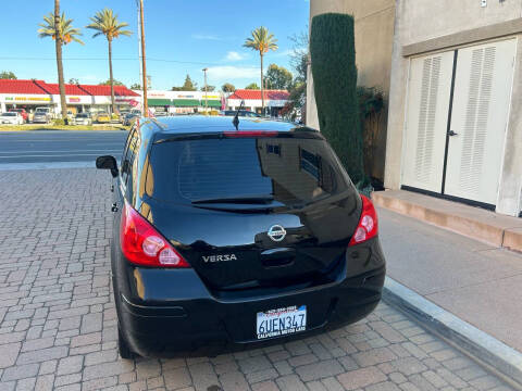 2012 Nissan Versa 1.8 S