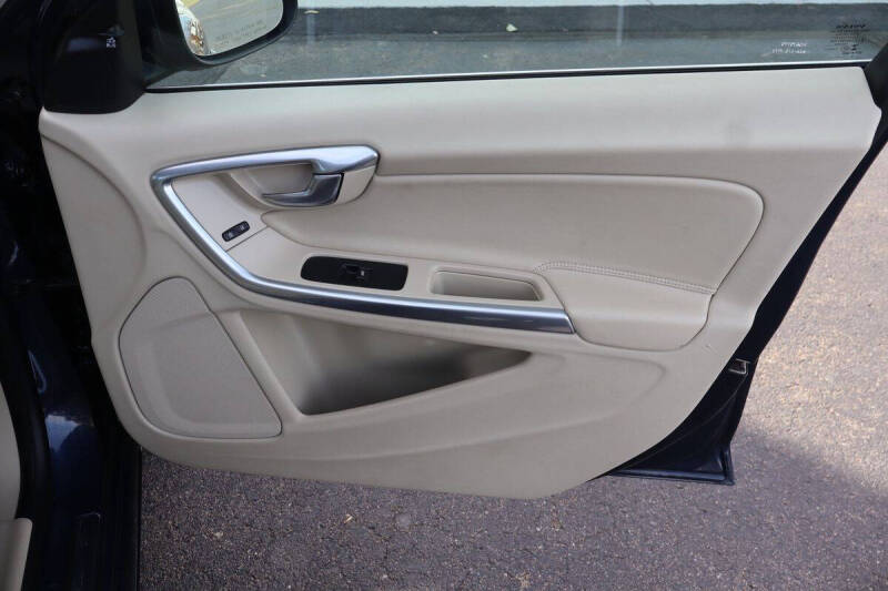 2015 Volvo V60 T5 Drive-E Premier