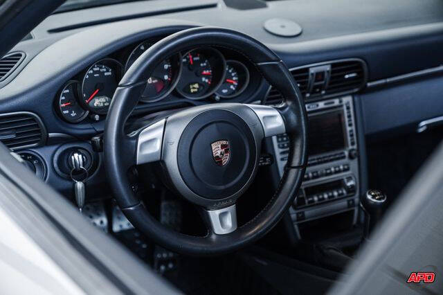 2005 Porsche 911 Carrera