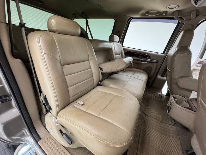 2004 Ford Excursion Limited