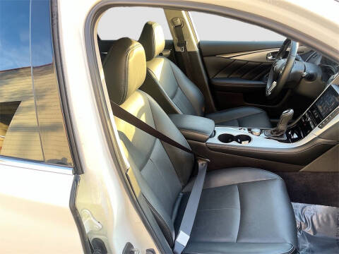 2024 Infiniti Q50 Luxe