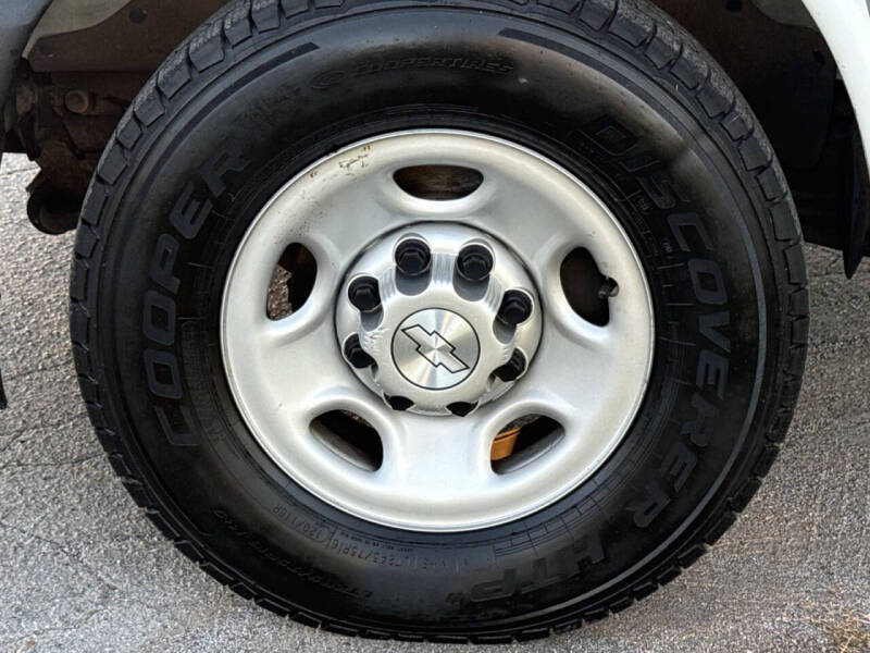 2017 Chevrolet Express 2500