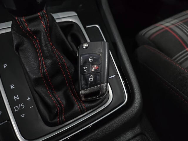 2021 Volkswagen Golf GTI Autobahn