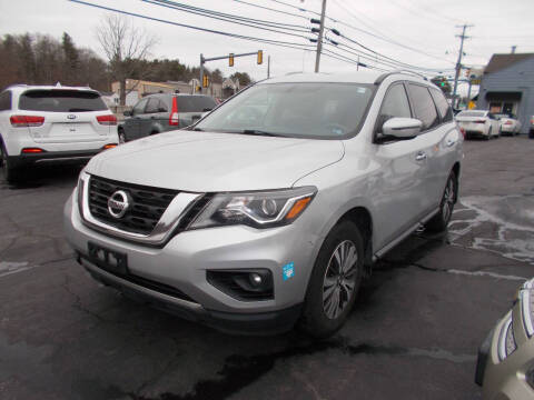 2017 Nissan Pathfinder SV
