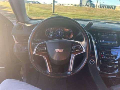 2018 Cadillac Escalade ESV Luxury