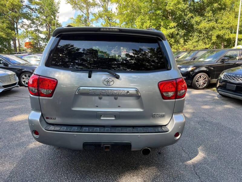 2014 Toyota Sequoia Limited photo 8