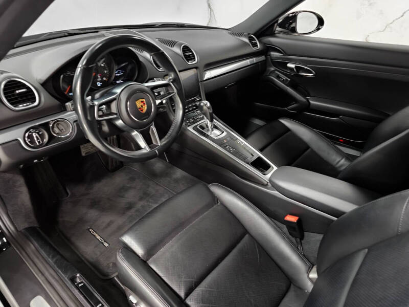 2017 Porsche 718 Cayman