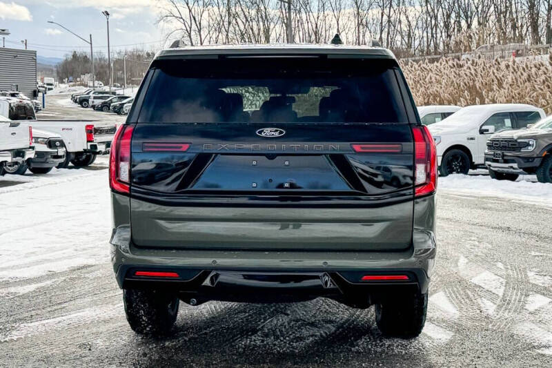 2025 Ford Expedition Tremor