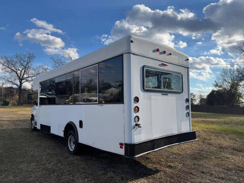2017 Ford E-Series E-450 SD