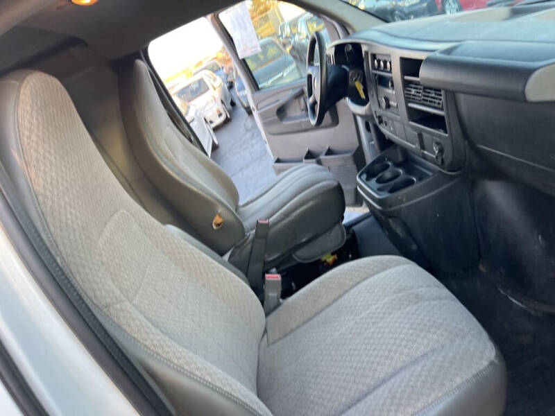 2015 Chevrolet Express 2500