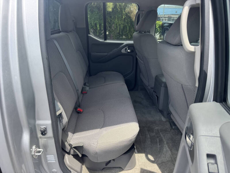 2017 Nissan Frontier SV