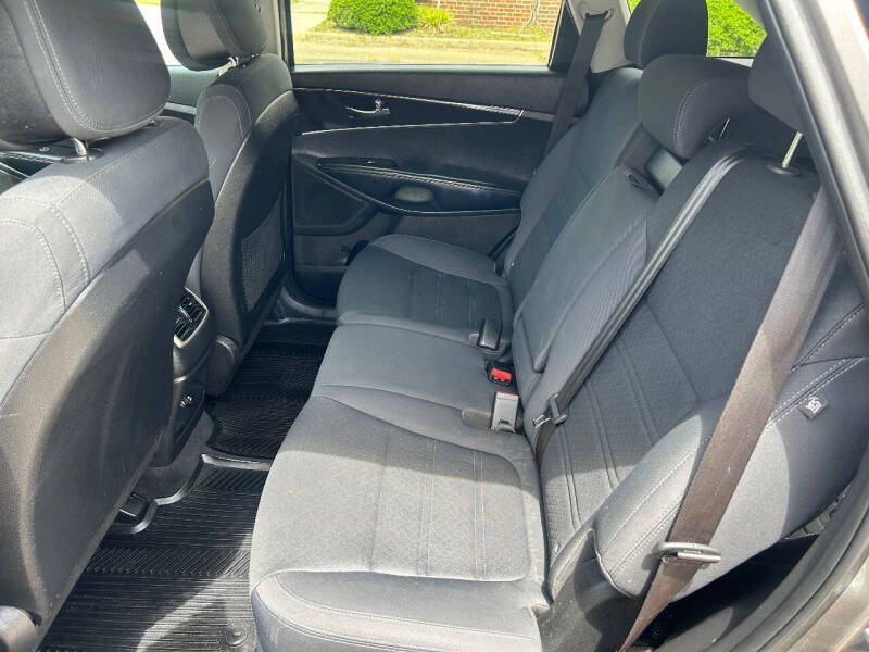 2016 Kia Sorento L