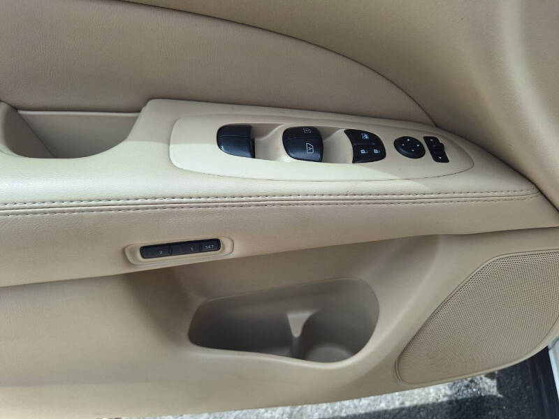 2014 Nissan Pathfinder Platinum