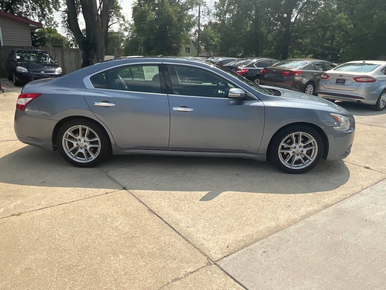 2011 Nissan Maxima for sale at Auto Connection in Waterloo, IA