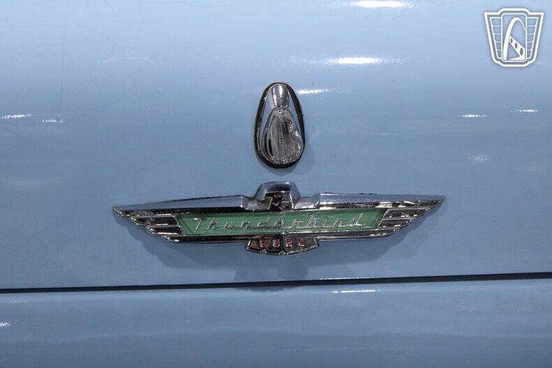 1957 Ford Thunderbird