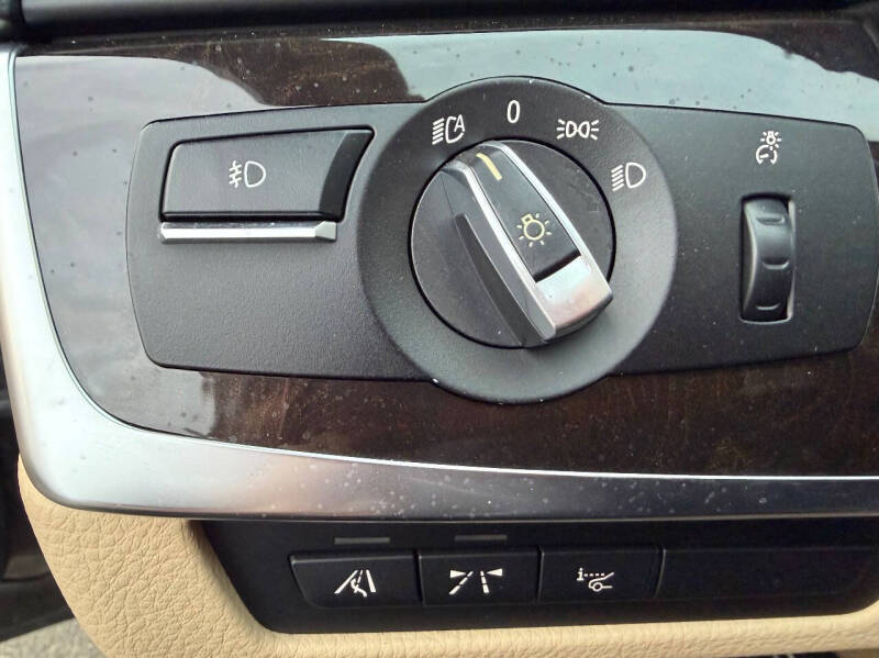 2011 BMW 5 Series 550i