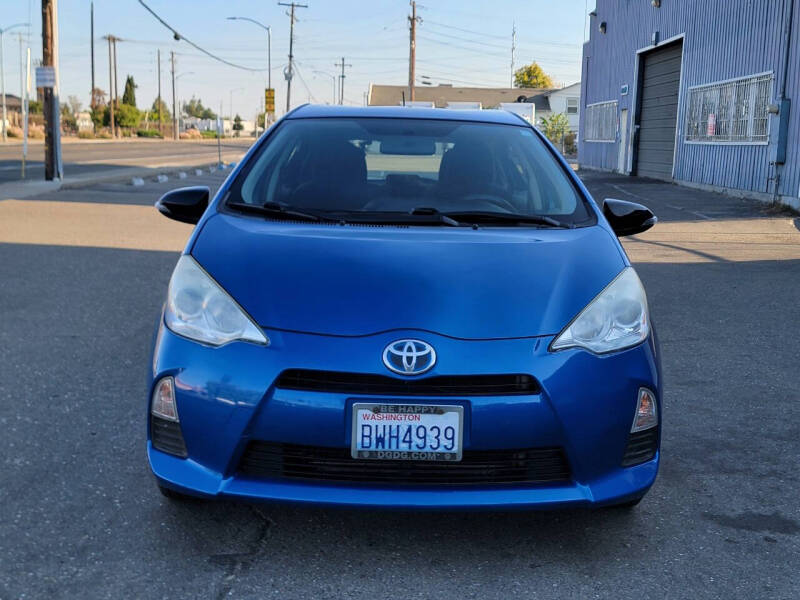 2013 Toyota Prius c Two
