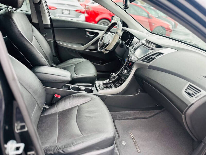 2014 Hyundai Elantra SE