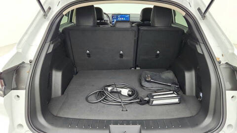 2023 VinFast VF8 Eco City Edition