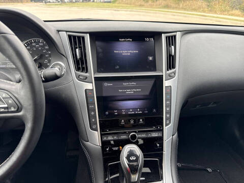 2024 Infiniti Q50 Luxe