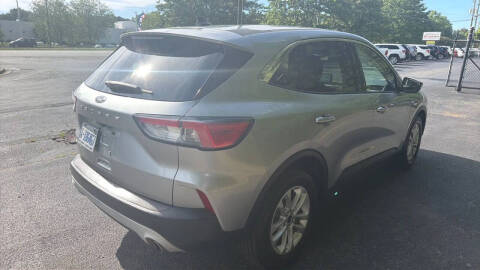 2021 Ford Escape SE