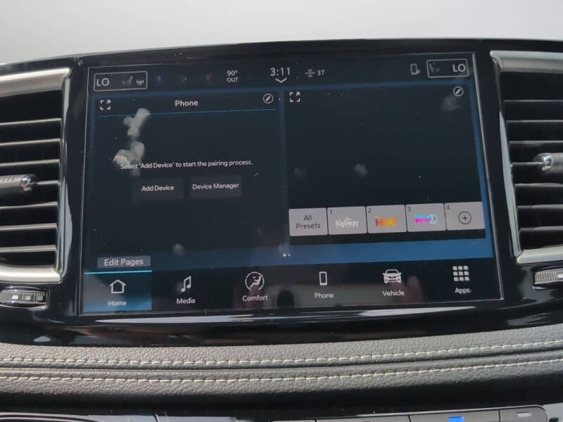 2026 Chrysler Pacifica Select