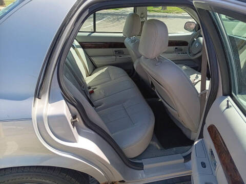 2005 Mercury Grand Marquis LSE